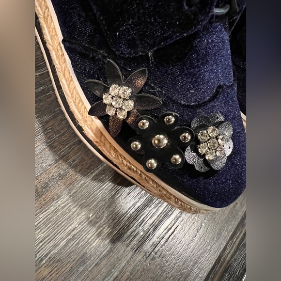 Nordstrom Brand Chesty sneaker. Great condition - Picture 4 of 8